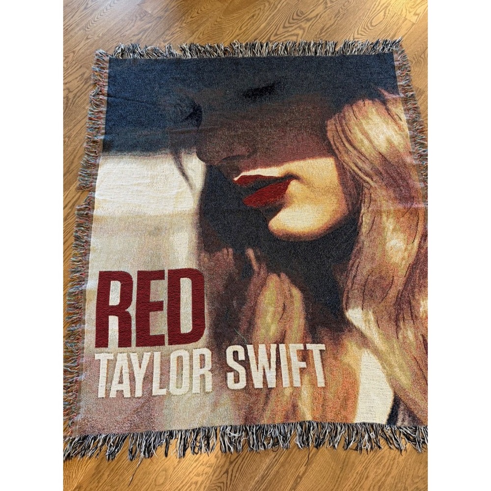 Taylor Swift 2012 Red Concert Tour Album Cover Tapestry Woven Blanket 50x60 READ